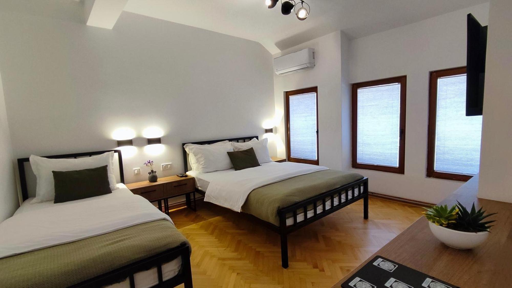 Grand Boutique Hotel Prishtinë Luaran gambar